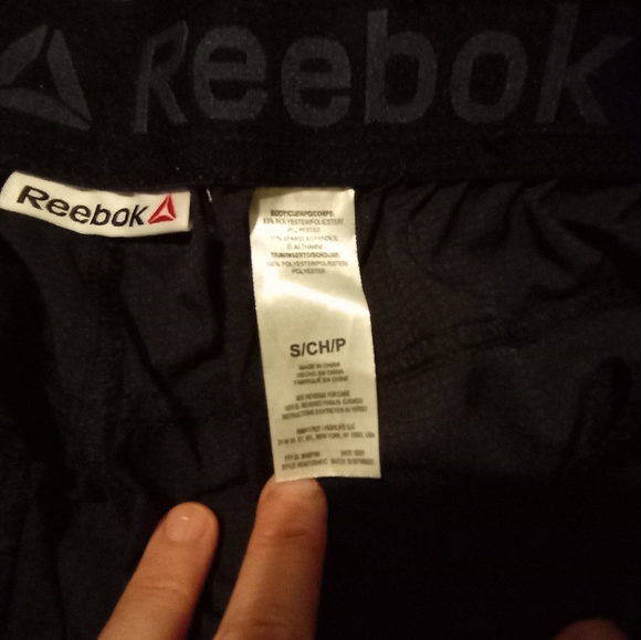 Short Reebok size Small new - Picture 3 of 4